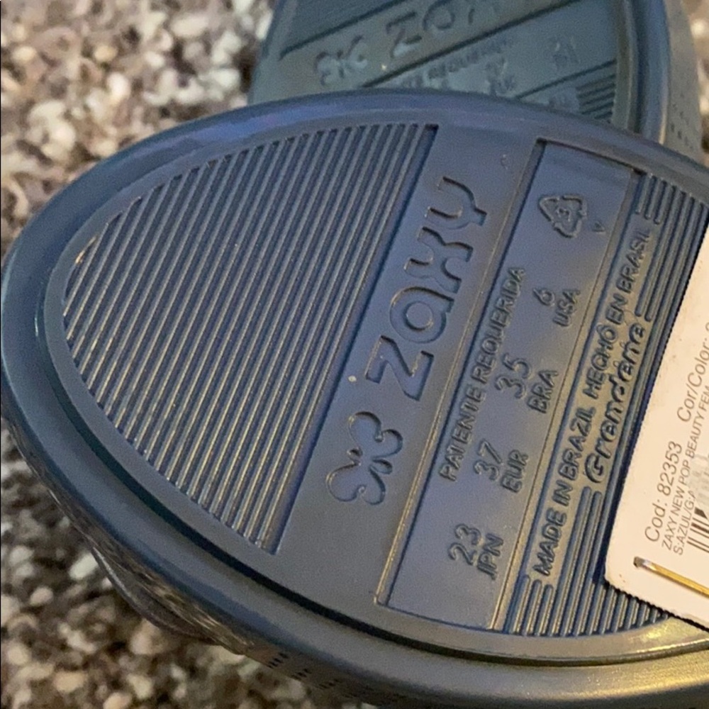 Zaxy Shoes - Picture 7 of 8